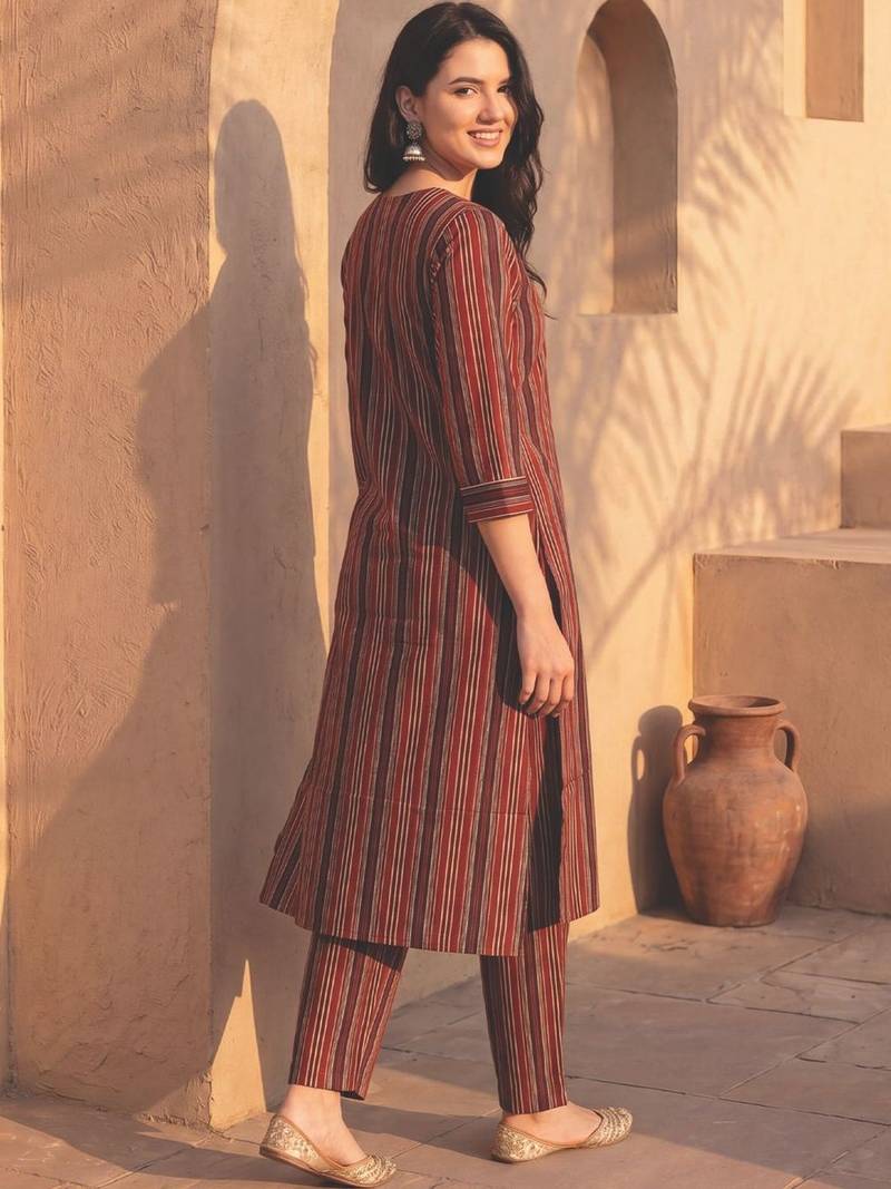 Women Printed Regular Pure Cotton Kurta with Trousers