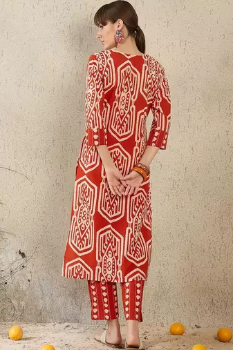 Women Ethnic Motifs Printed Pure Cotton Kurta with Trouser