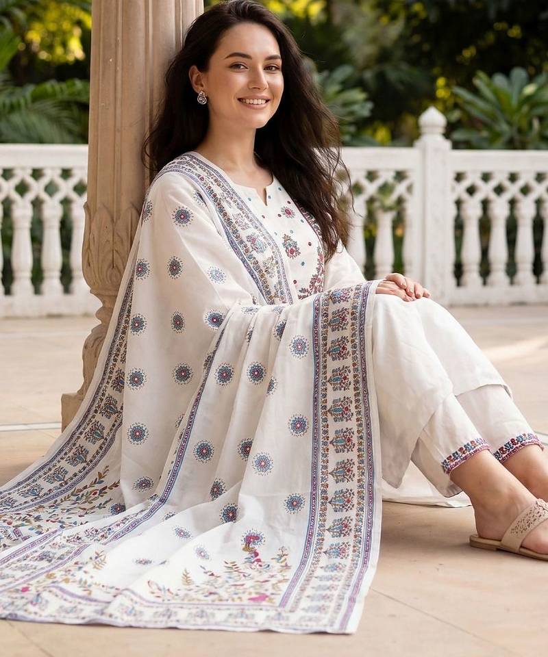 Women Ethnic Motifs Embroidered Regular Thread Work  Cotton Kurta with Trousers & With Dupatta