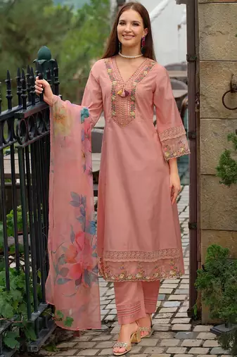 Women Floral Embroidered Regular Thread Work Kurta with Trousers & With Dupatta