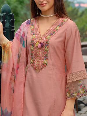 Women Floral Embroidered Regular Thread Work Kurta with Trousers & With Dupatta 3