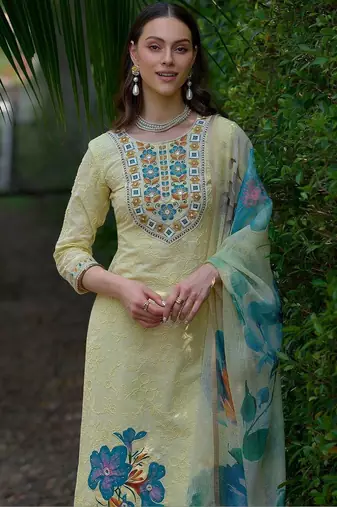 Women Floral Embroidered Regular Thread Work Pure Cotton Kurta with Trousers & With Dupatta