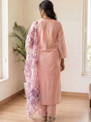 Women Floral Embroidered Regular Thread Work Kurta with Trousers & With Dupatta 4
