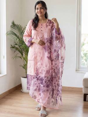 Women Floral Embroidered Regular Thread Work Kurta with Trousers & With Dupatta 5