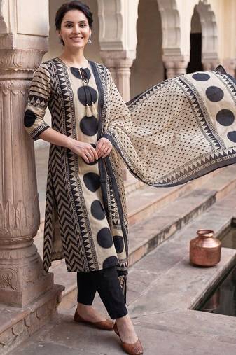 Women Printed Cotton Kurta with Trousers & With Dupatta