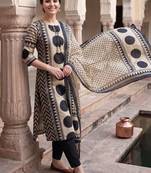 Women Printed Regular Pure Cotton Kurta with Trousers & With Dupatta