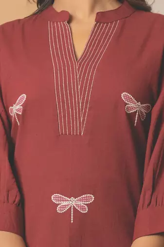 Women Embroidered Regular Thread Work Pure Cotton Kurta with Palazzos