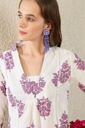 Women Floral Printed Pleated Pure Cotton Kurta with Trousers