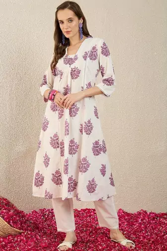 Women Floral Printed Pleated Pure Cotton Kurta with Trousers