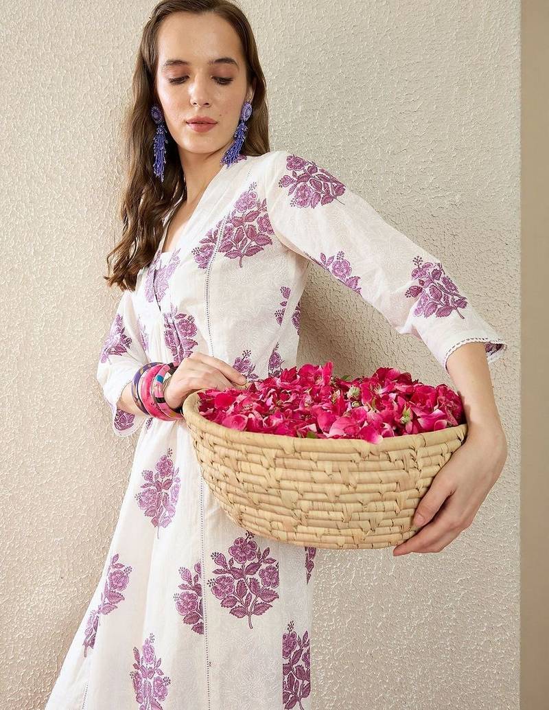 Women Floral Printed Pleated  Cotton Kurta with Trousers