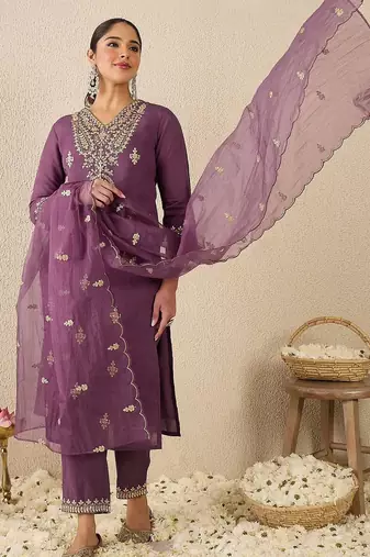 Ethnic Motifs Embroidered Thread Work Straight Kurta With Trousers & Dupatta