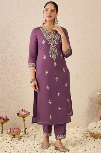 Ethnic Motifs Embroidered Thread Work Straight Kurta With Trousers & Dupatta