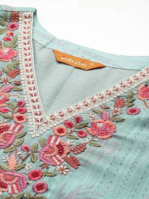 Floral Embroidered Thread Work Linen Kurta with Trousers & With Dupatta 2