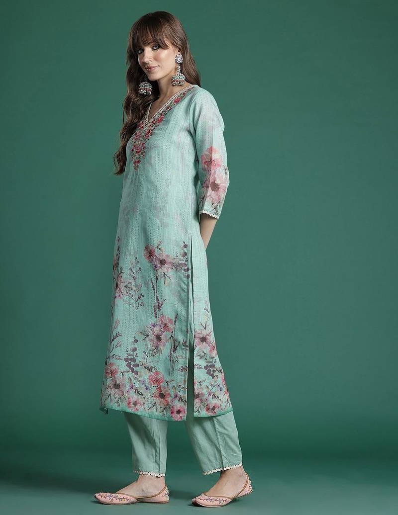 Floral Embroidered Thread Work Linen Kurta with Trousers & With Dupatta