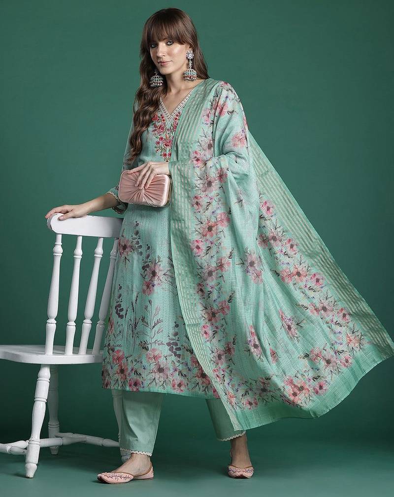 Floral Embroidered Thread Work Linen Kurta with Trousers & With Dupatta