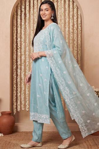 Women Ethnic Motifs Embroidered Chikankari Kurta with Trousers & With Dupatta