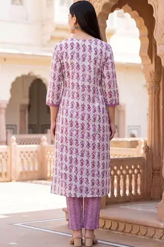 Women Paisley Printed Regular  Cotton Kurta with Trousers & With Dupatta