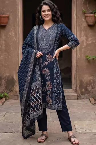 Women Ethnic Motifs Printed Regular  Cotton Kurta with Trousers & With Dupatta