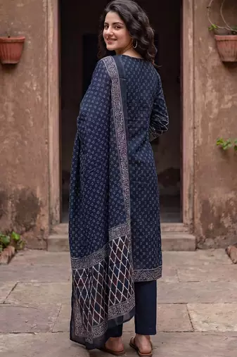 Women Ethnic Motifs Printed Regular  Cotton Kurta with Trousers & With Dupatta