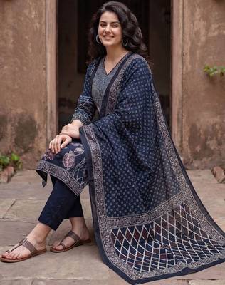 Women Ethnic Motifs Printed Regular  Cotton Kurta with Trousers & With Dupatta 5