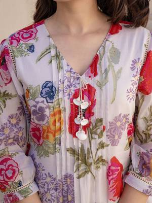 Women Floral Printed V-Neck  Cotton A-Line Kurta with Trouser 3