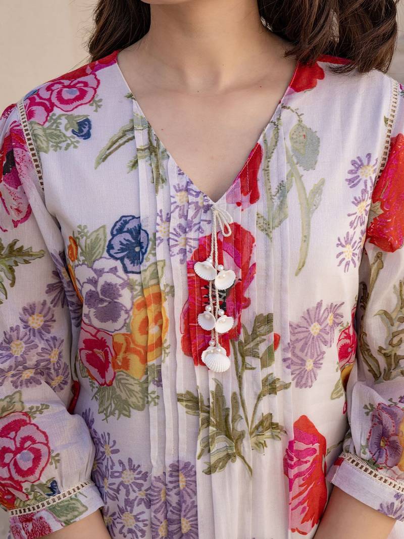 Women Floral Printed V-Neck  Cotton A-Line Kurta with Trouser