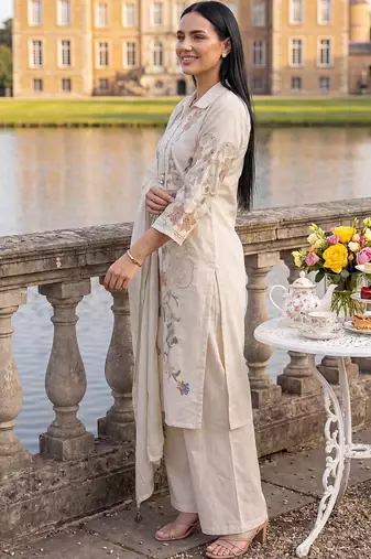 Women Ethnic Motifs Embroidered Regular Thread Work Pure Cotton Kurta with Trousers & With Dupatta