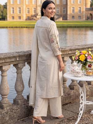 Women Ethnic Motifs Embroidered Regular Thread Work  Cotton Kurta with Trousers & With Dupatta 4