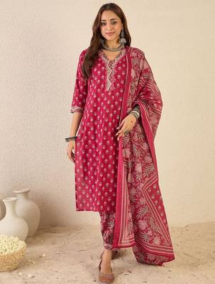 Women Floral Printed Regular V-Neck Kurta with Salwar & Dupatta 2