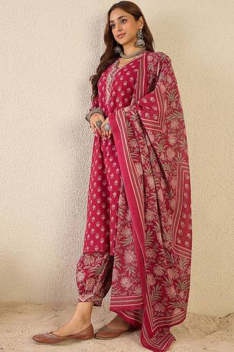 Women Floral Printed V-Neck Kurta with Salwar & Dupatta