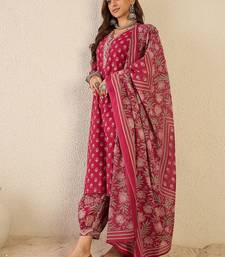 Women Floral Printed V-Neck Kurta with Salwar & Dupatta