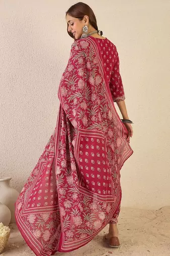 Women Floral Printed Regular V-Neck Kurta with Salwar & Dupatta