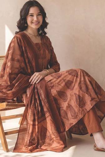 Women Ethnic Motifs Printed Empire Sequinned  Cotton Kurta with Trousers & With Dupatta