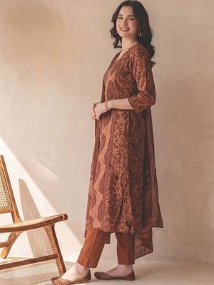 Women Ethnic Motifs Printed Empire Sequinned  Cotton Kurta with Trousers & With Dupatta 5