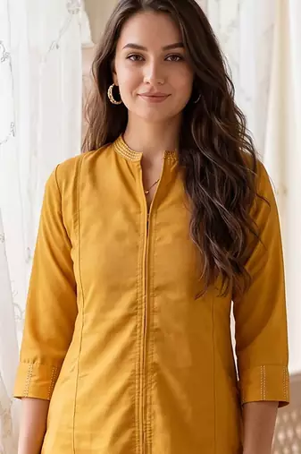 Women Regular Thread Work Kurta with Trousers
