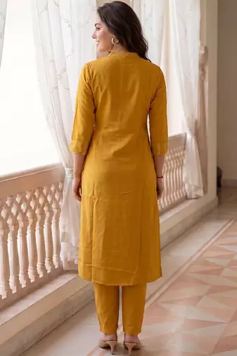 Women Regular Thread Work Kurta with Trousers
