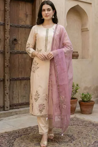 Women Floral Embroidered Regular Thread Work Kurta with Trousers & With Dupatta
