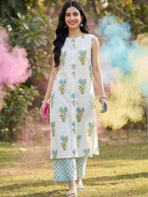 Women Floral Printed Regular  Cotton Kurta with Trousers 6