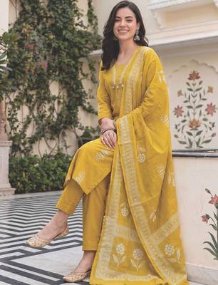 Women Printed Regular  Cotton Kurta with Palazzos & With Dupatta 1