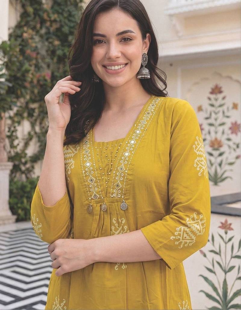 Women Printed Regular  Cotton Kurta with Palazzos & With Dupatta