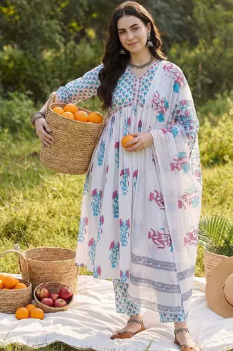 Women Floral Printed Empire  Cotton Kurta with Trousers & With Dupatta