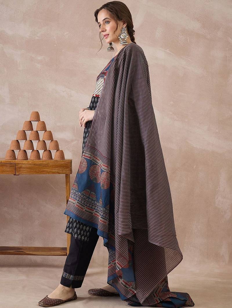 Women Ethnic Motifs Printed Regular  Cotton Kurta with Trousers & With Dupatta