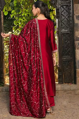 Ethnic Motifs Embroidered V-Neck Thread Work Kurta with Trousers & Dupatta