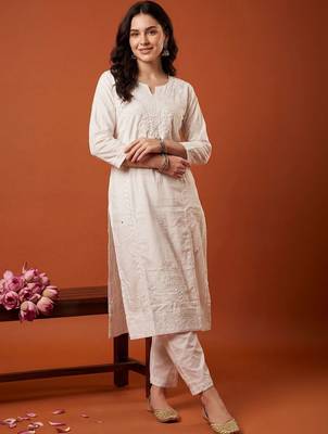 Women Ethnic Motifs Embroidered Regular Chikankari Kurta with Trousers 1