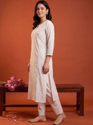 Women Ethnic Motifs Embroidered Regular Chikankari Kurta with Trousers 2