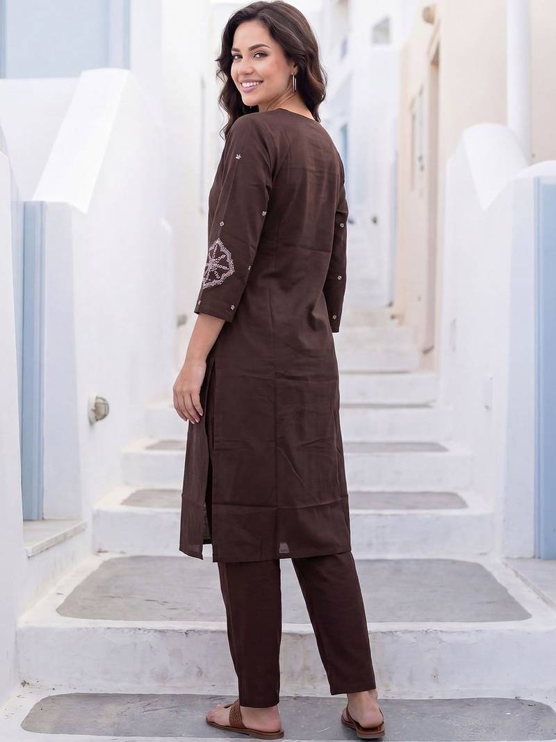 Women Ethnic Motifs Embroidered Regular Thread Work  Cotton Kurta with Trousers