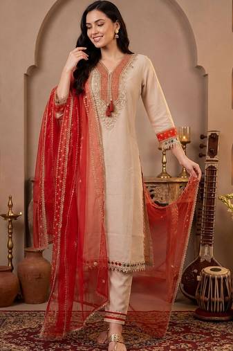 Women Ethnic Motifs Embroidered Thread Work Kurta with Trousers & With Dupatta