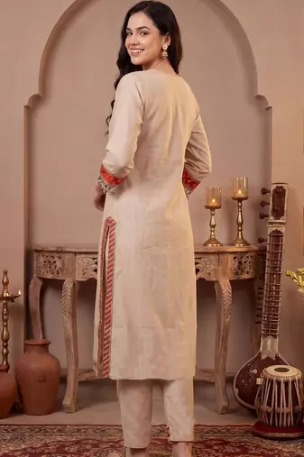 Women Ethnic Motifs Embroidered Regular Thread Work Kurta with Trousers & With Dupatta