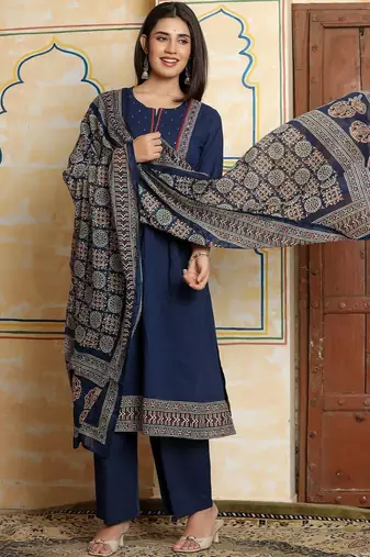 Women Ethnic Motifs Regular Thread Work  Cotton Kurta with Trousers & With Dupatta