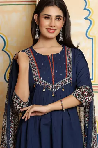 Women Ethnic Motifs Regular Thread Work  Cotton Kurta with Trousers & With Dupatta